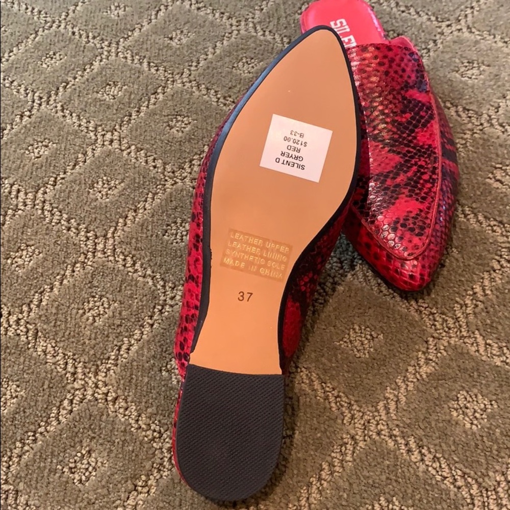 Silent D red python slides - Picture 2 of 2